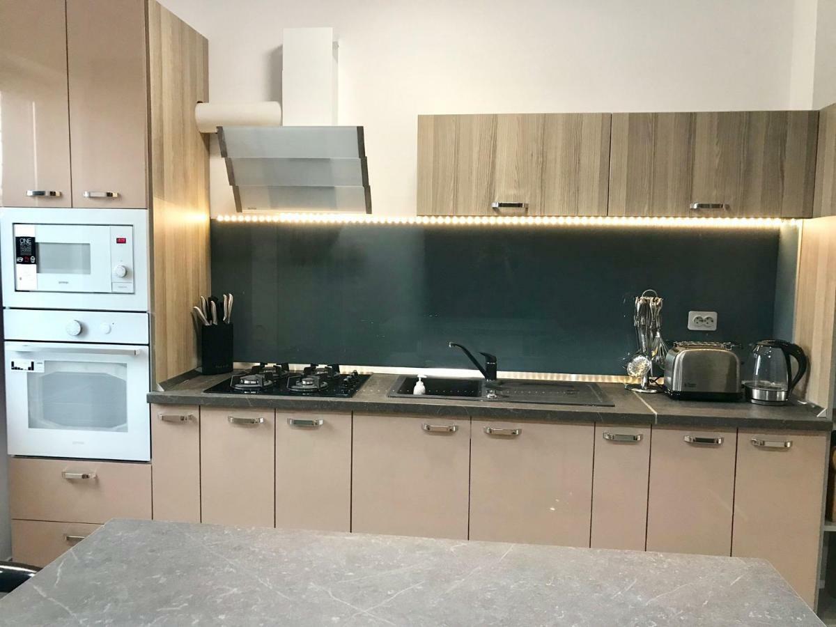 Luxury Flat 9 Near Metro Apartment บูคาเรสต์ ภายนอก รูปภาพ