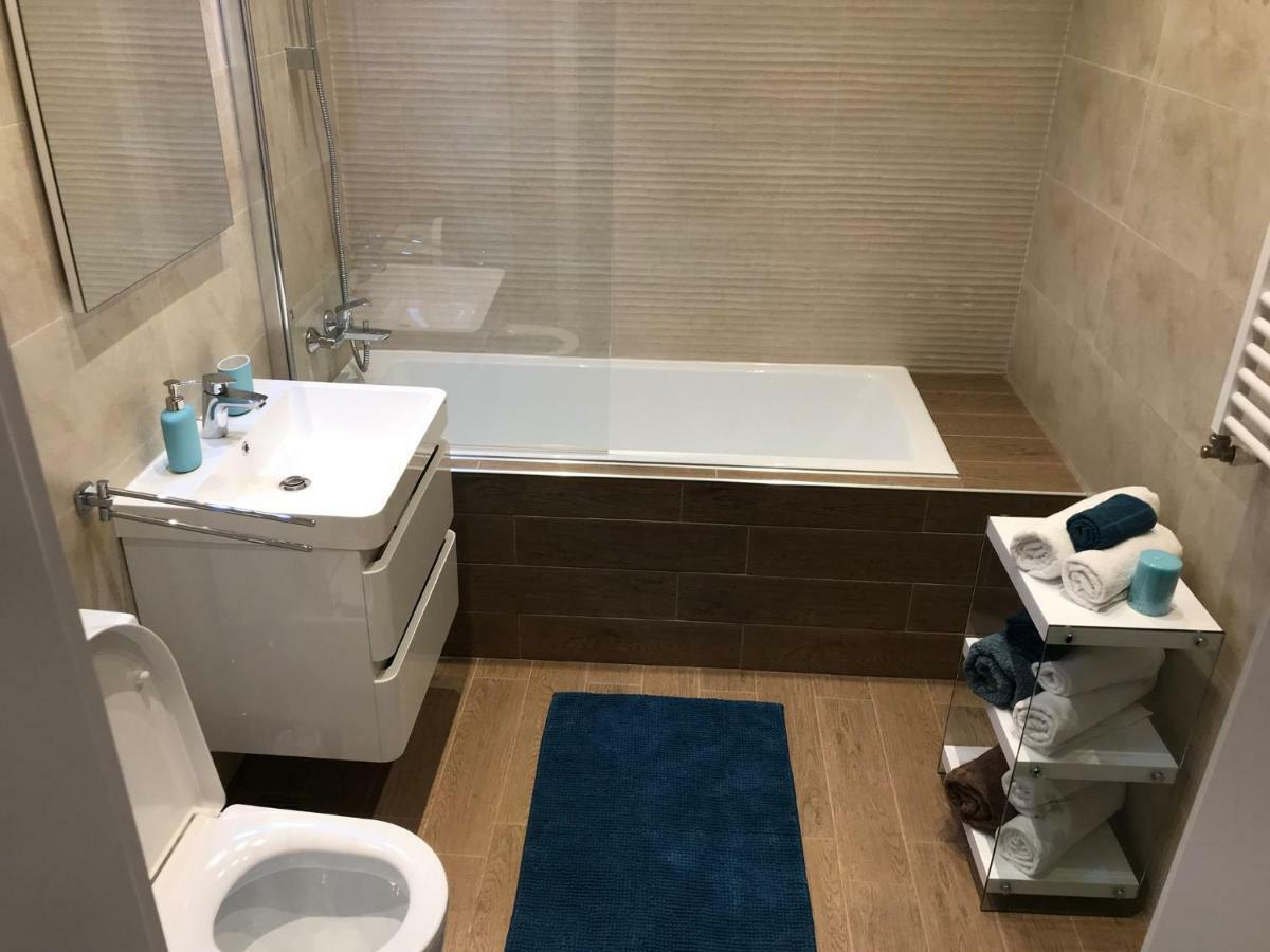 Luxury Flat 9 Near Metro Apartment บูคาเรสต์ ภายนอก รูปภาพ