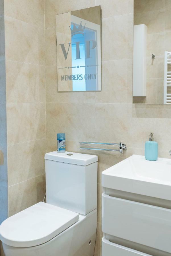 Luxury Flat 9 Near Metro Apartment บูคาเรสต์ ภายนอก รูปภาพ