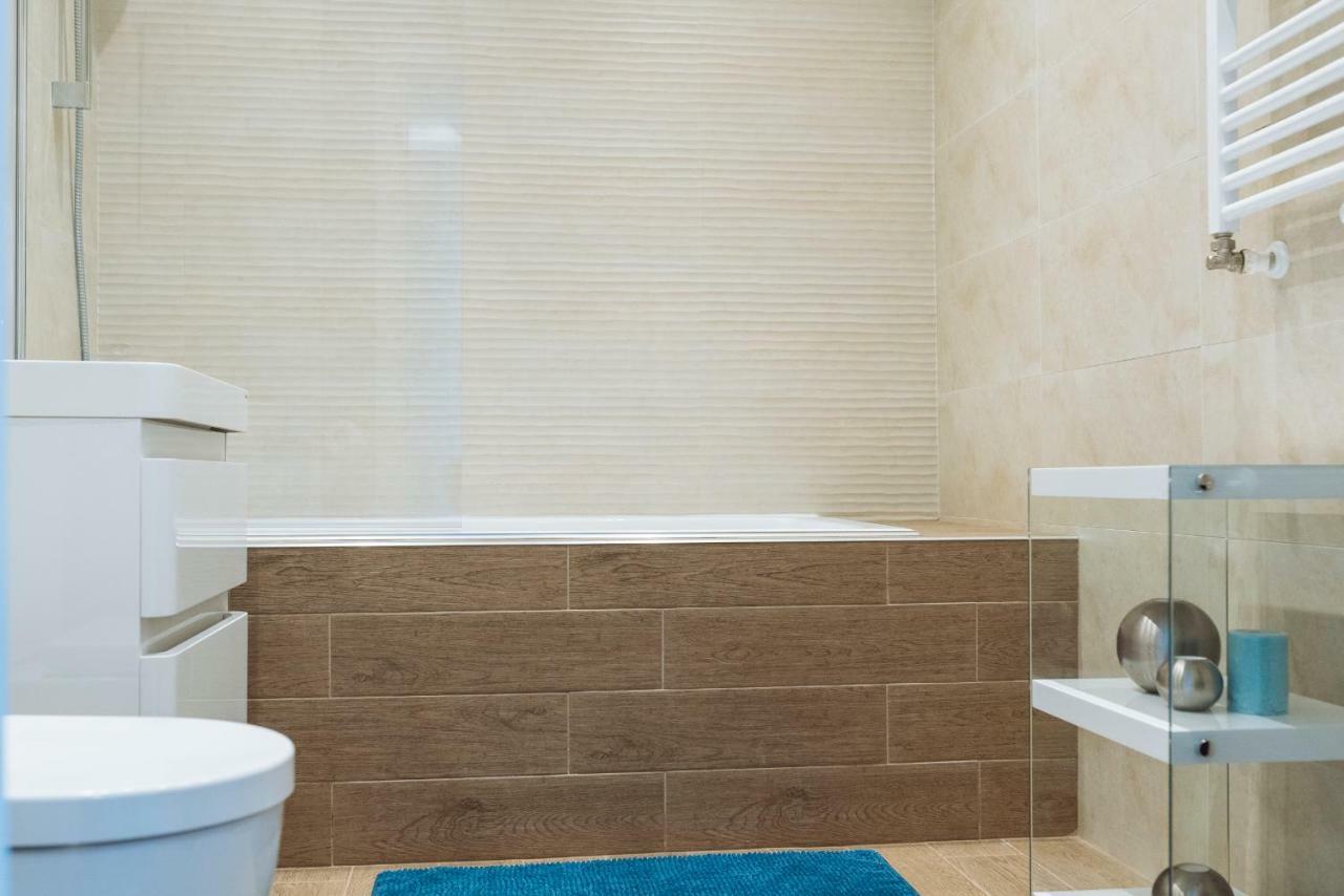 Luxury Flat 9 Near Metro Apartment บูคาเรสต์ ภายนอก รูปภาพ
